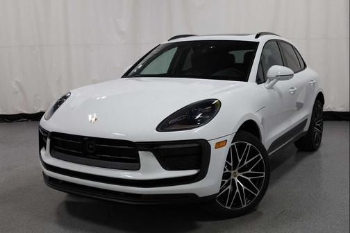2026 Porsche Macan AWD