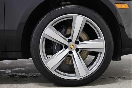 Black 2024 Porsche Macan