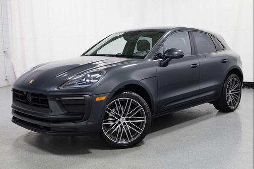 2025 Porsche Macan AWD