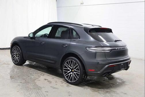 2026 Porsche Macan AWD
