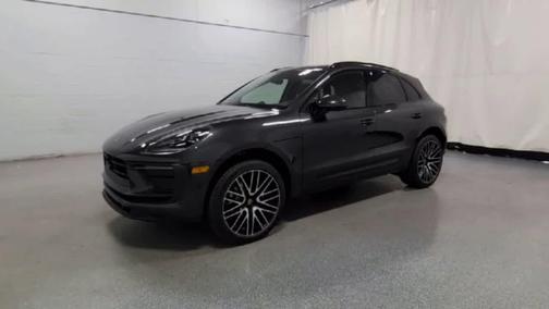 2026 Porsche Macan AWD