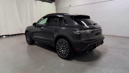 2026 Porsche Macan AWD