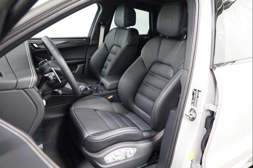 2026 Porsche Macan GTS