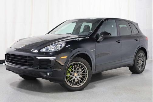 2017 Porsche Cayenne Platinum Edition