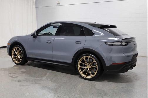 2022 Porsche Cayenne Turbo GT
