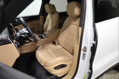 2023 Porsche Cayenne Cayenne