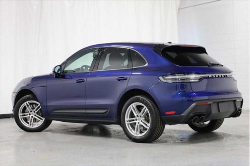 2022 Porsche Macan Base