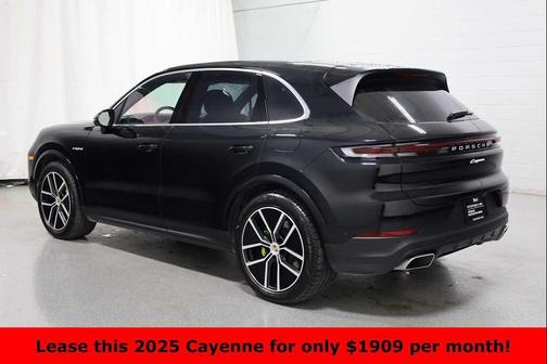 Chromite Black Metallic 2025 Porsche Cayenne Cayenne E-Hybrid