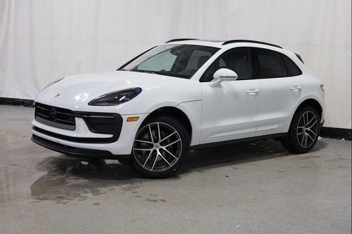 2026 Porsche Macan AWD