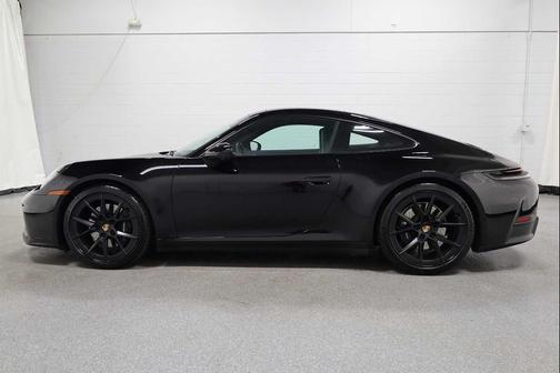 2025 Porsche 911 Carrera