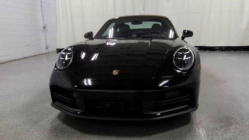 2025 Porsche 911 Carrera