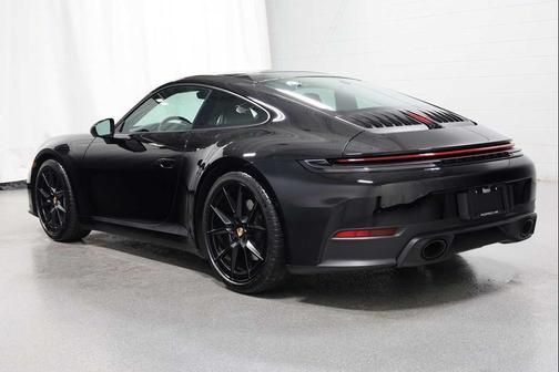 2025 Porsche 911 Carrera