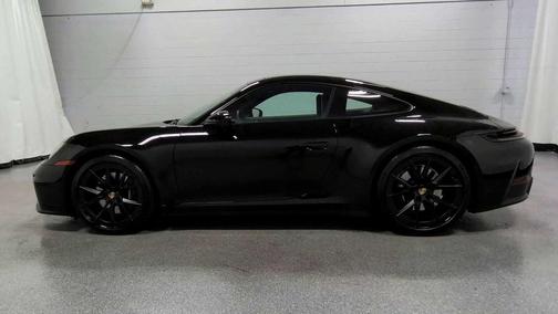 2025 Porsche 911 Carrera