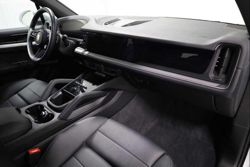 2024 Porsche Cayenne AWD