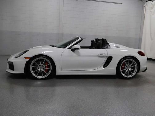 Guards Red 2016 Porsche Boxster Spyder