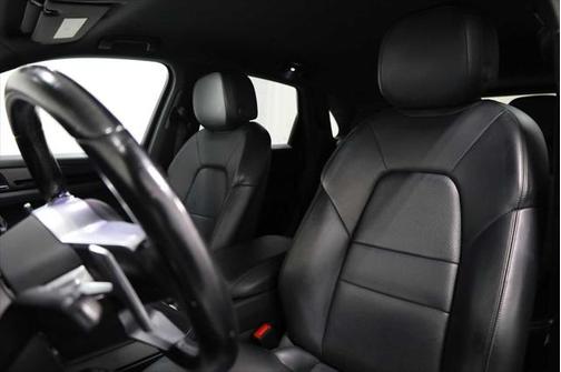 2019 Porsche Cayenne Base