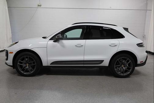 2025 Porsche Macan T