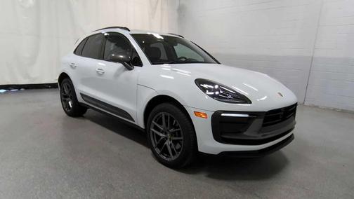 2025 Porsche Macan T