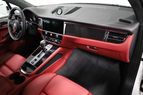 2026 Porsche Macan GTS