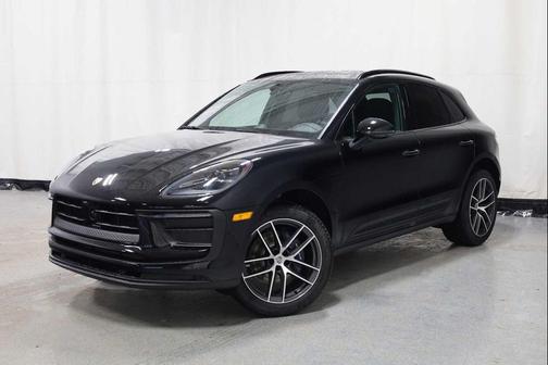 2026 Porsche Macan AWD