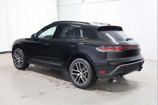 2026 Porsche Macan AWD