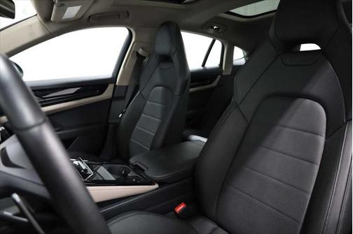 2024 Porsche Panamera 4