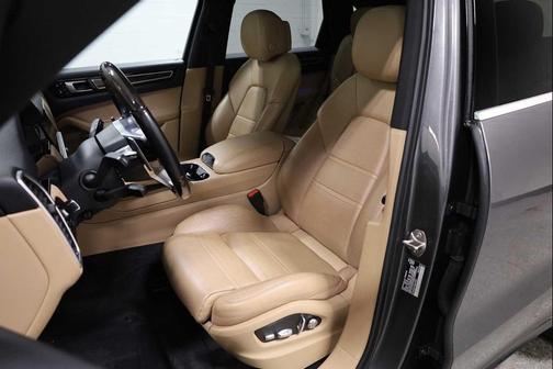 2019 Porsche Cayenne Cayenne