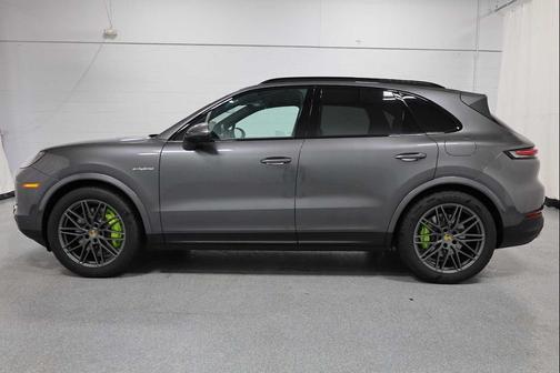 2024 Porsche Cayenne S