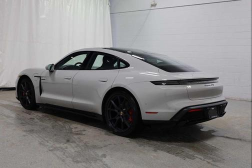 2026 Porsche Taycan GTS