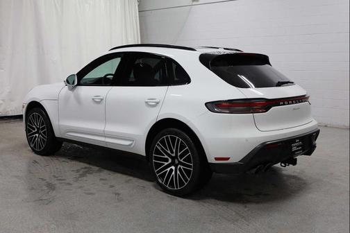 2025 Porsche Macan AWD