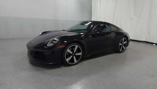 2025 Porsche 911 Carrera