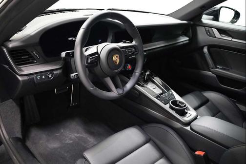 2025 Porsche 911 Carrera