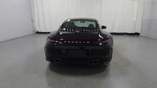 2025 Porsche 911 Carrera