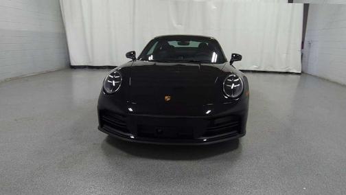 2025 Porsche 911 Carrera