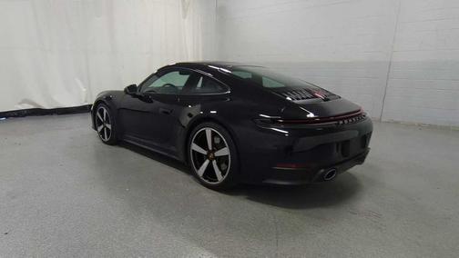 2025 Porsche 911 Carrera