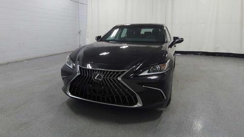 2023 Lexus ES 250 Base