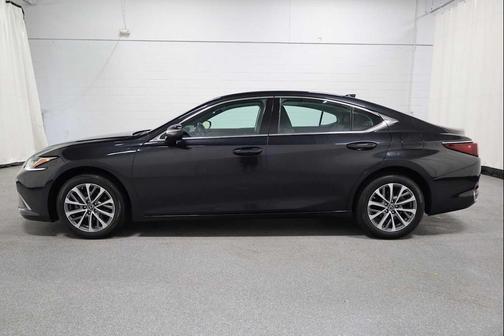 2023 Lexus ES 250 Base