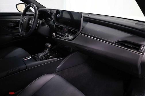 2023 Lexus ES 250 Base