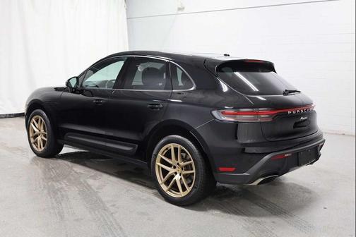 2023 Porsche Macan T