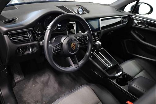 2023 Porsche Macan T