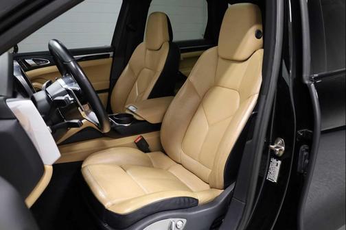 2018 Porsche Cayenne Platinum Edition