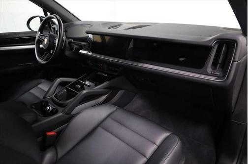 2024 Porsche Cayenne AWD