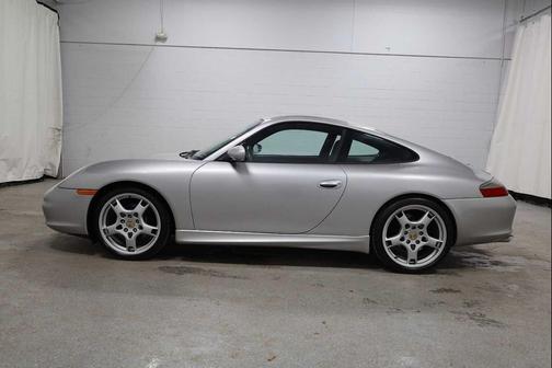 2003 Porsche 911 Carrera