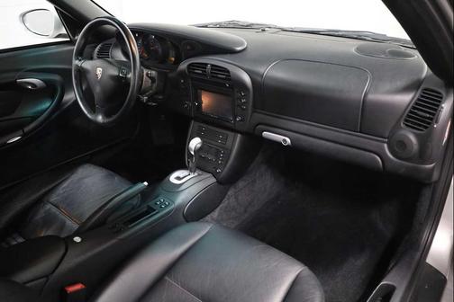 2003 Porsche 911 Carrera