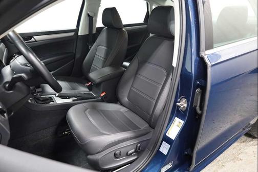 2020 Volkswagen Passat 2.0T SE