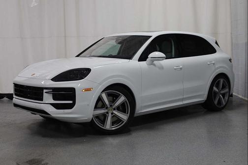 2025 Porsche Cayenne GTS