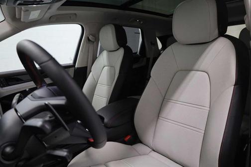 2025 Porsche Cayenne GTS