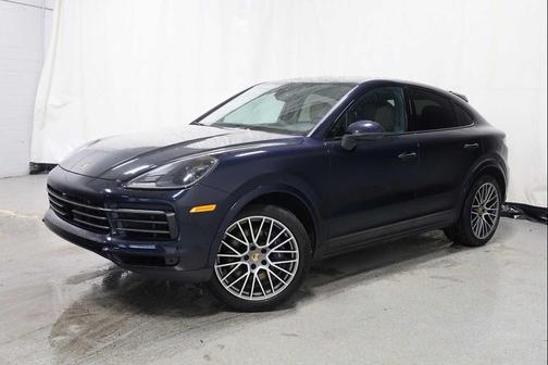 Moonlight Blue Metallic 2023 Porsche Cayenne Platinum Edition