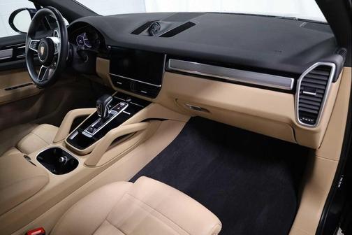 2023 Porsche Cayenne Platinum Edition