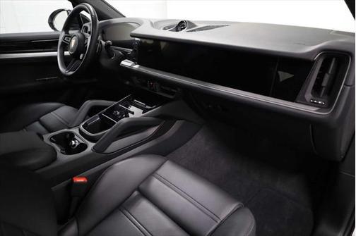 2024 Porsche Cayenne Coupe AWD